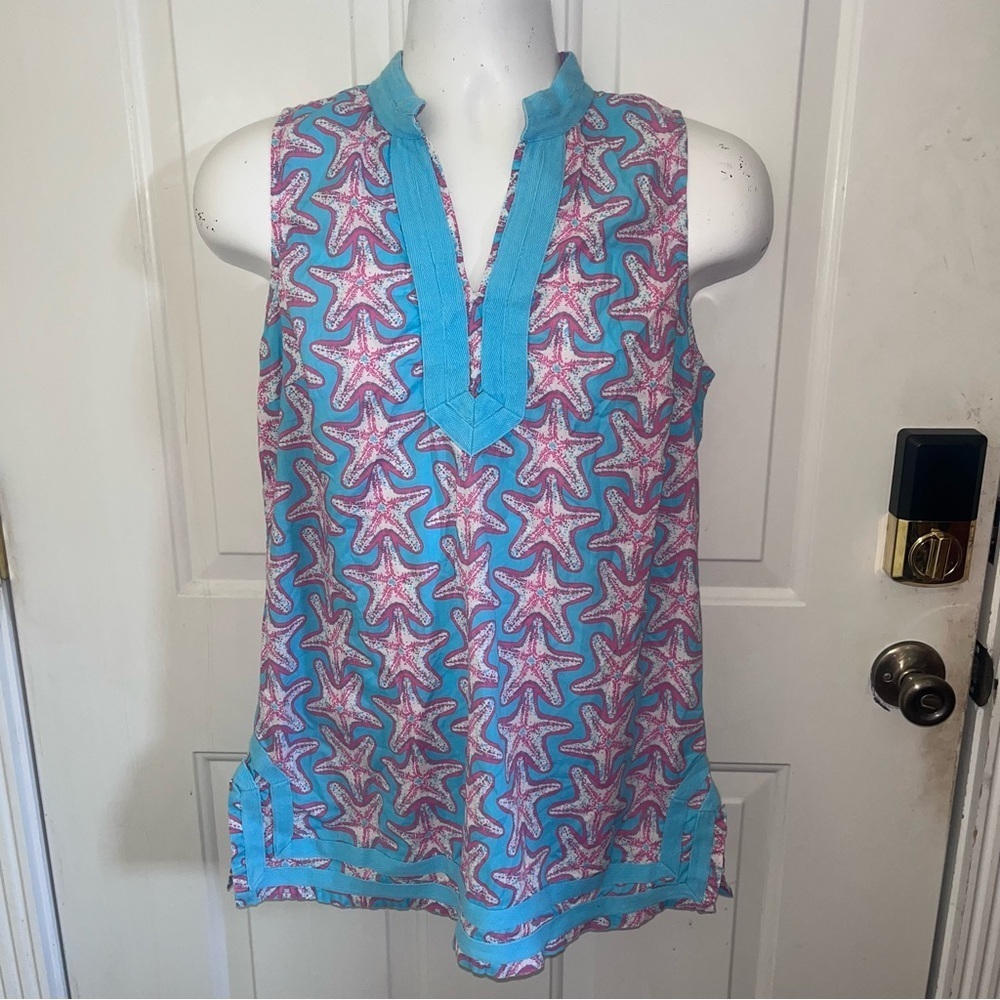 Crown & Ivy Vibrant Pink and Blue Starfish Blouse/b1082
